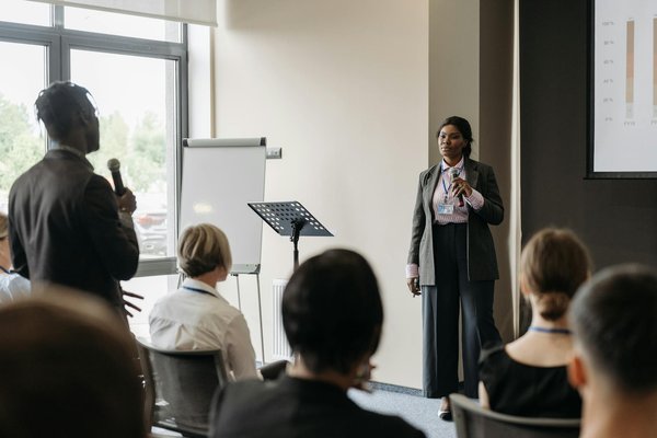 Comment Sélectionner l'Expert Juridique Idéal pour Votre Entreprise ?